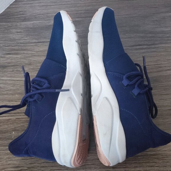 Fabletics Zuma Studio Sneaker II size 7 Athletic Lightweight Running Slip on - Picture 9 of 12